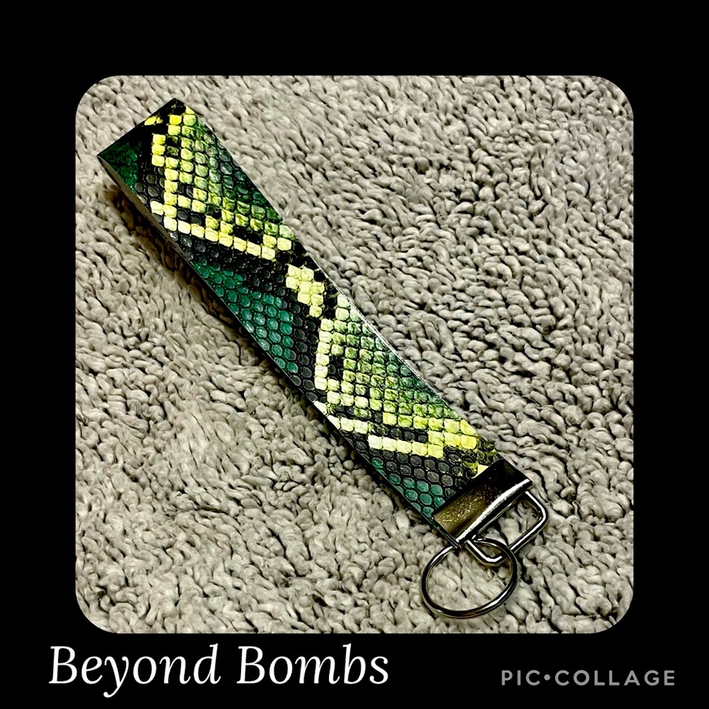 Snake skin Pattern Wristlet - Handmade
